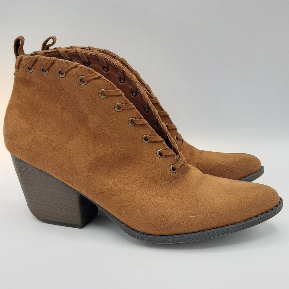 Coconuts By Matisse Alicia Brown Faux Suede Ankle Boots.